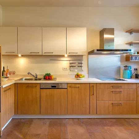 Portvillas By Safiya Βίλα *