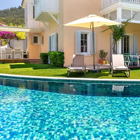 Portvillas By Safiya ギョジェク